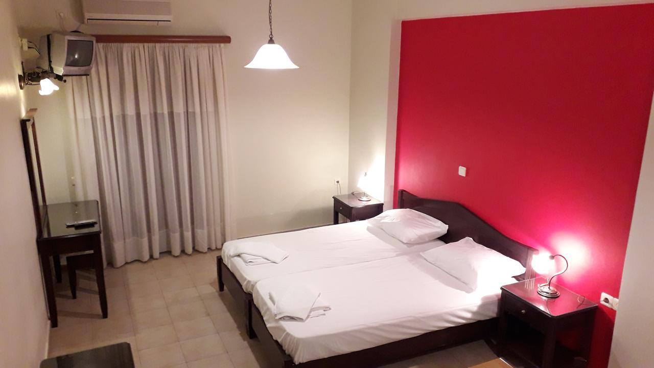 Sirius Hotel Finikounta Exterior photo